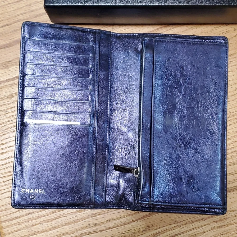 Chanel Blue Quilted Leather Wallet - Picture 2 of 5